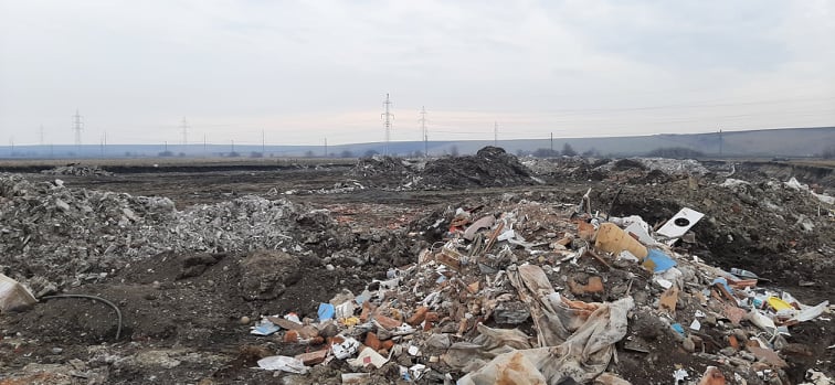 ”dezvoltarea” Lui Matei Distruge Turda. Groapă De Deșeuri Industriale, Sub Protecția Autorităților Locale